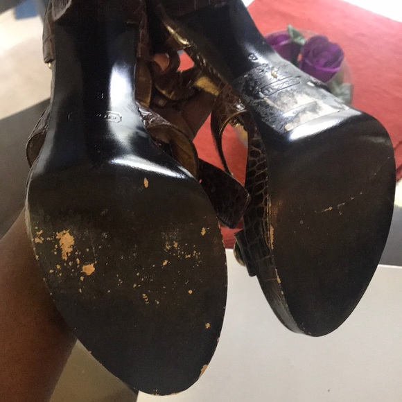 Shoes - Picture 4 of 4